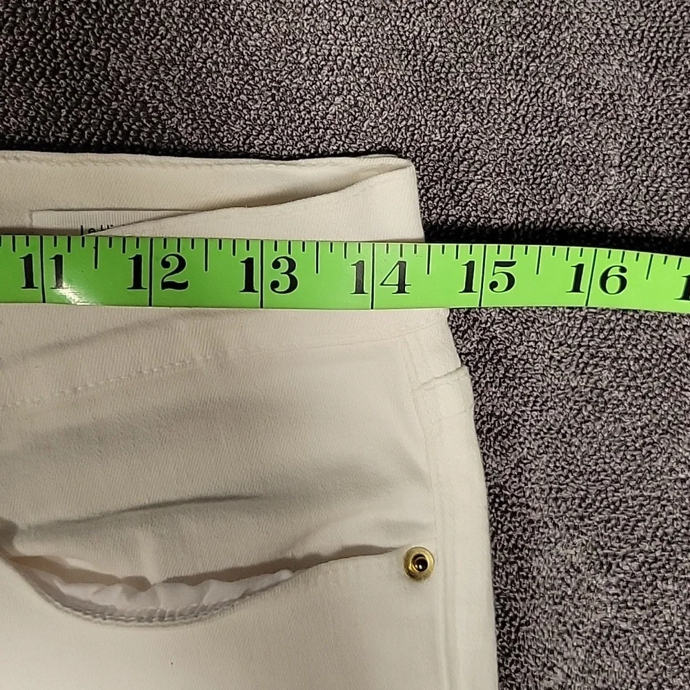 Frame Denim, "Le High Skinny" White Jeans - Picture 4 of 17